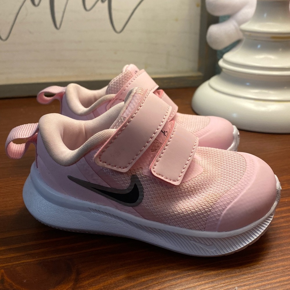 New with tags Pink toddler Nikes